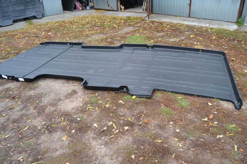 Ford Transit MK8 podłoga plastikowa L4H3  L3H3 L2H2