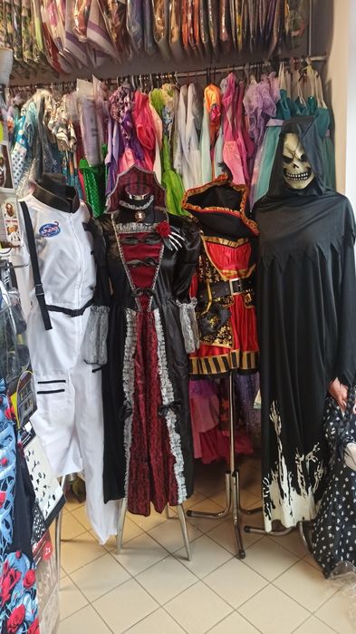 Stroje karnawałowe Wrocław strój halloween przebranie lata 20 lata 80
