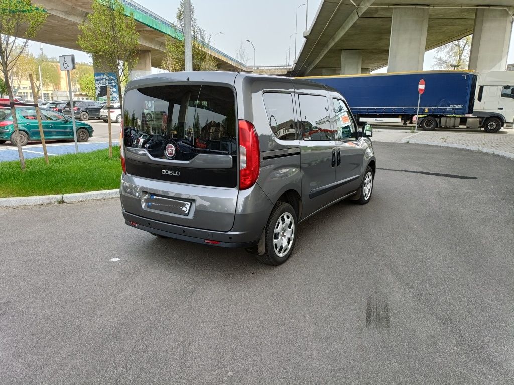 Fiat Doblo 2016r Multispace 5 Osobowy Klima 120000km Przebiegu Benzyna