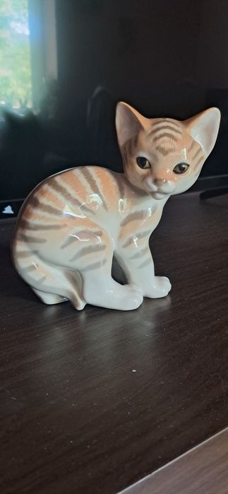 kot porcelanowy łomonosow
