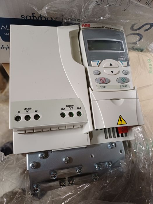 Variador velocidade 5.5 kw = 7.5 cavalos - trifásico