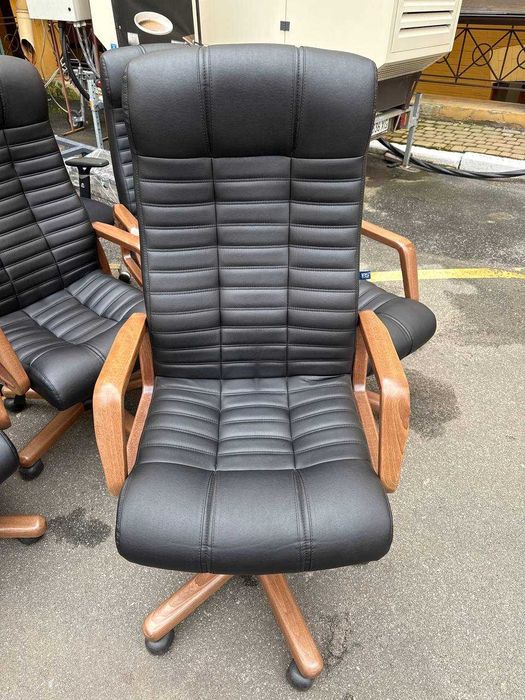 ЛИКВИДАЦИЯ склада офисной мебели стулья кресла на колесах для ученика