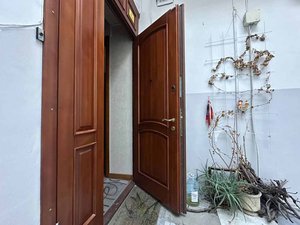 Добротная 3к в самом центре города