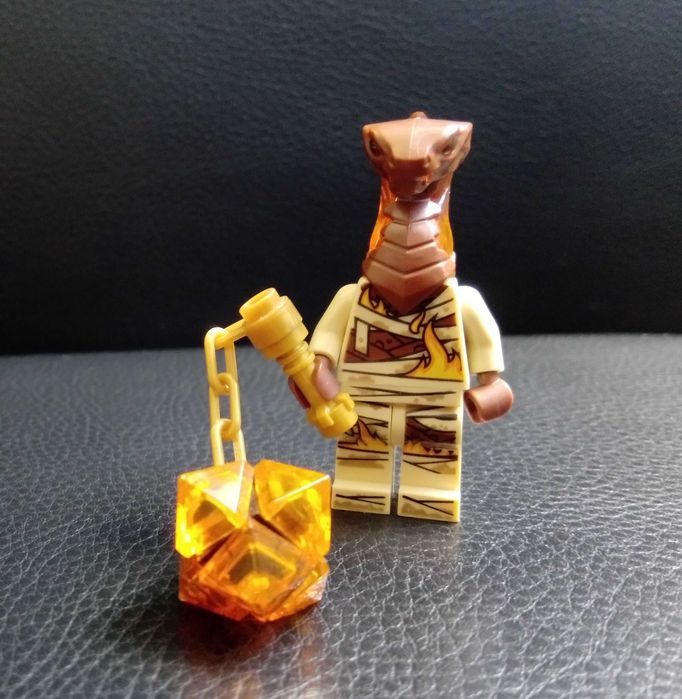 Klocek LEGO Płomienna Żmija