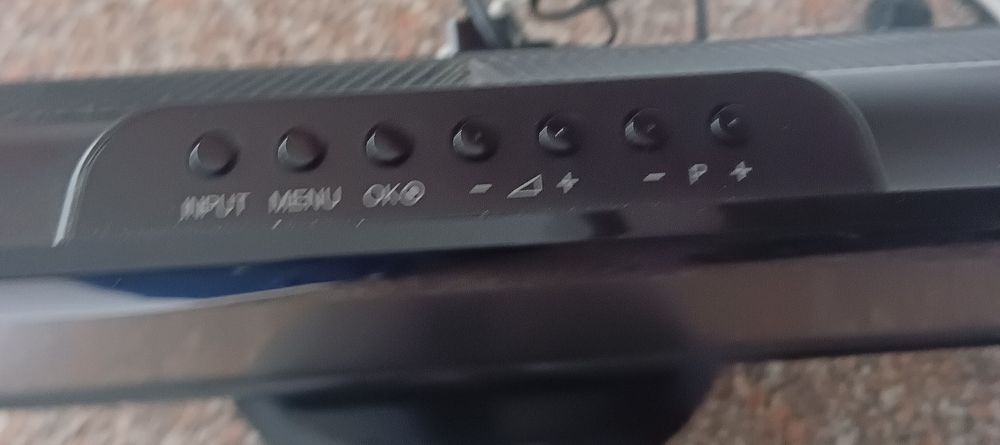 Tv lcd LG 24 " como nova