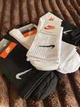 В продажі шкарпетки Nike ,Puma