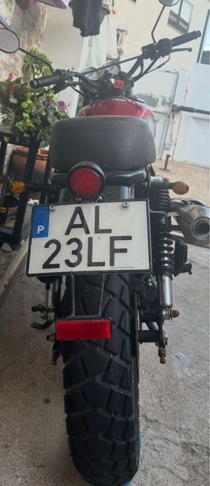 Macbor 125cc posso trocar por comercial com acerto