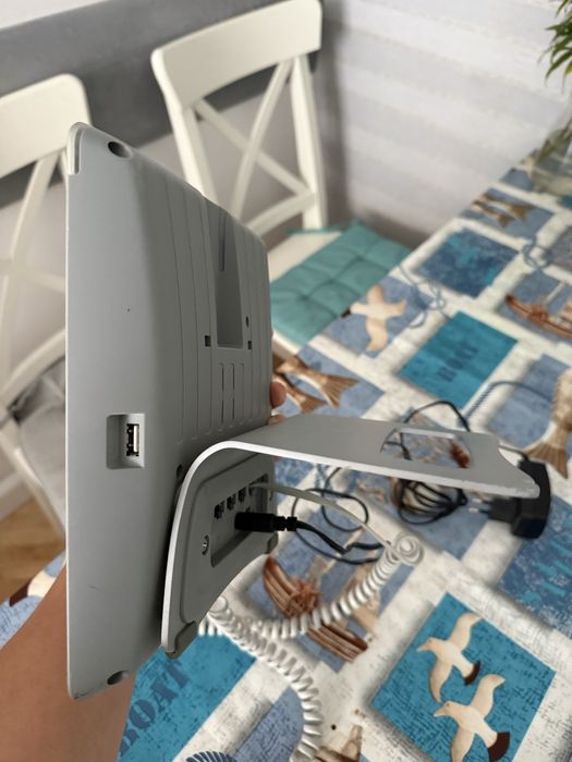 Telefon stacjonarny, przewodowy, biurowy SNOM 870 IP