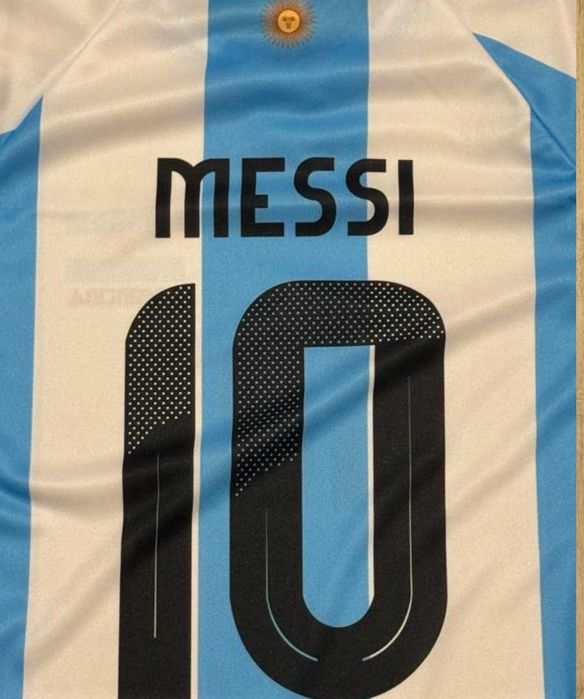 MESSI - Strój piłkarski z getrami 134cm