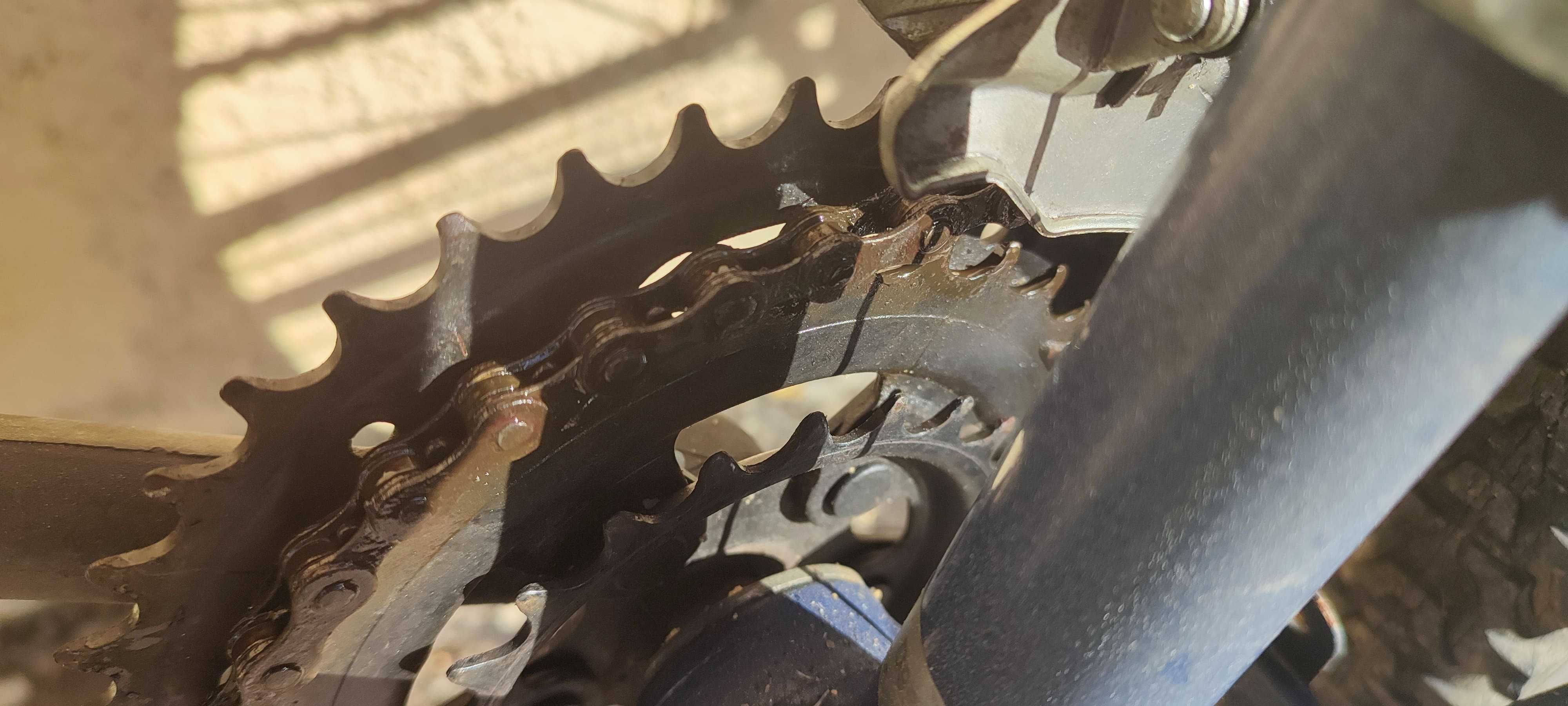 Bicicleta, rodas 26 polg., 18 mudanças Shimano