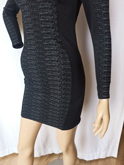 Sg Sukienka damska 34 , XS H&M mała czarna 34 , XS  , obcisła sukienka