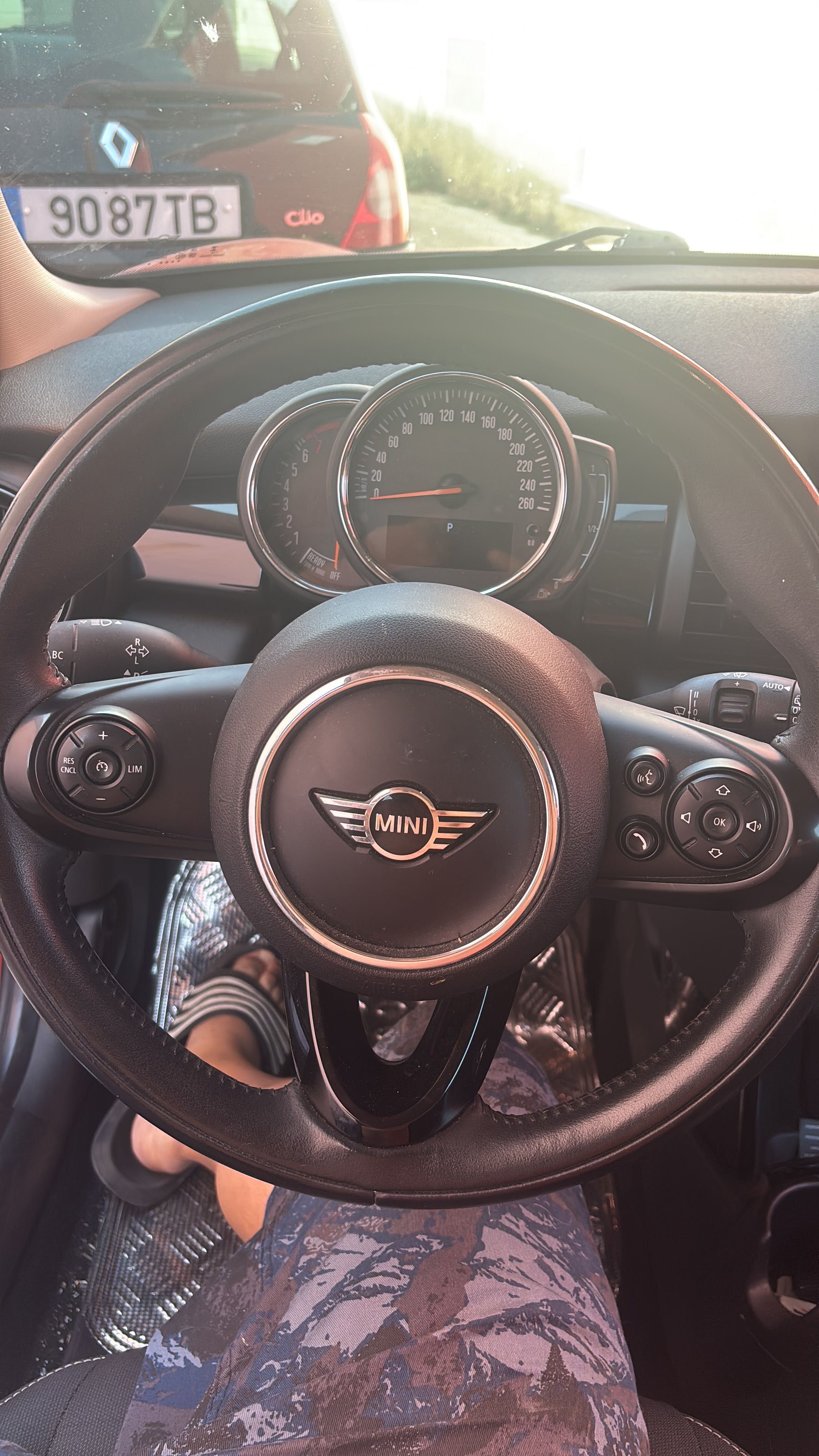 Mini Cooper como novo