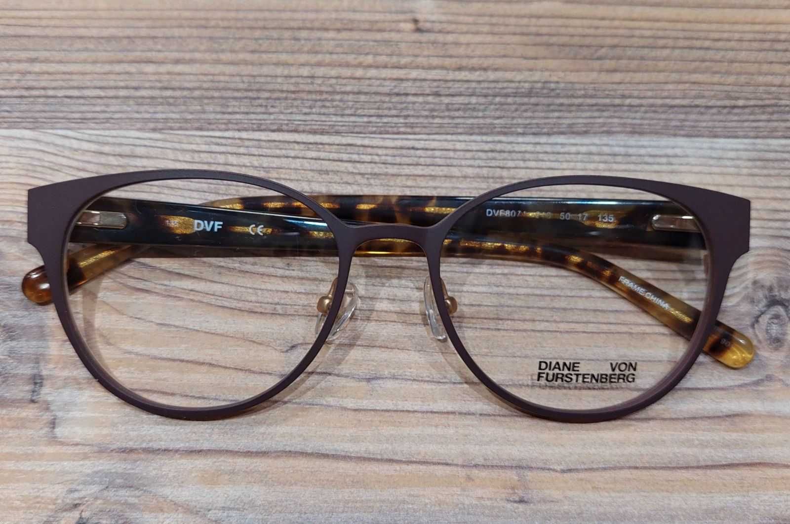 Matowe brązowe okulary DVF 8071 od Diane Von Furstenberg!