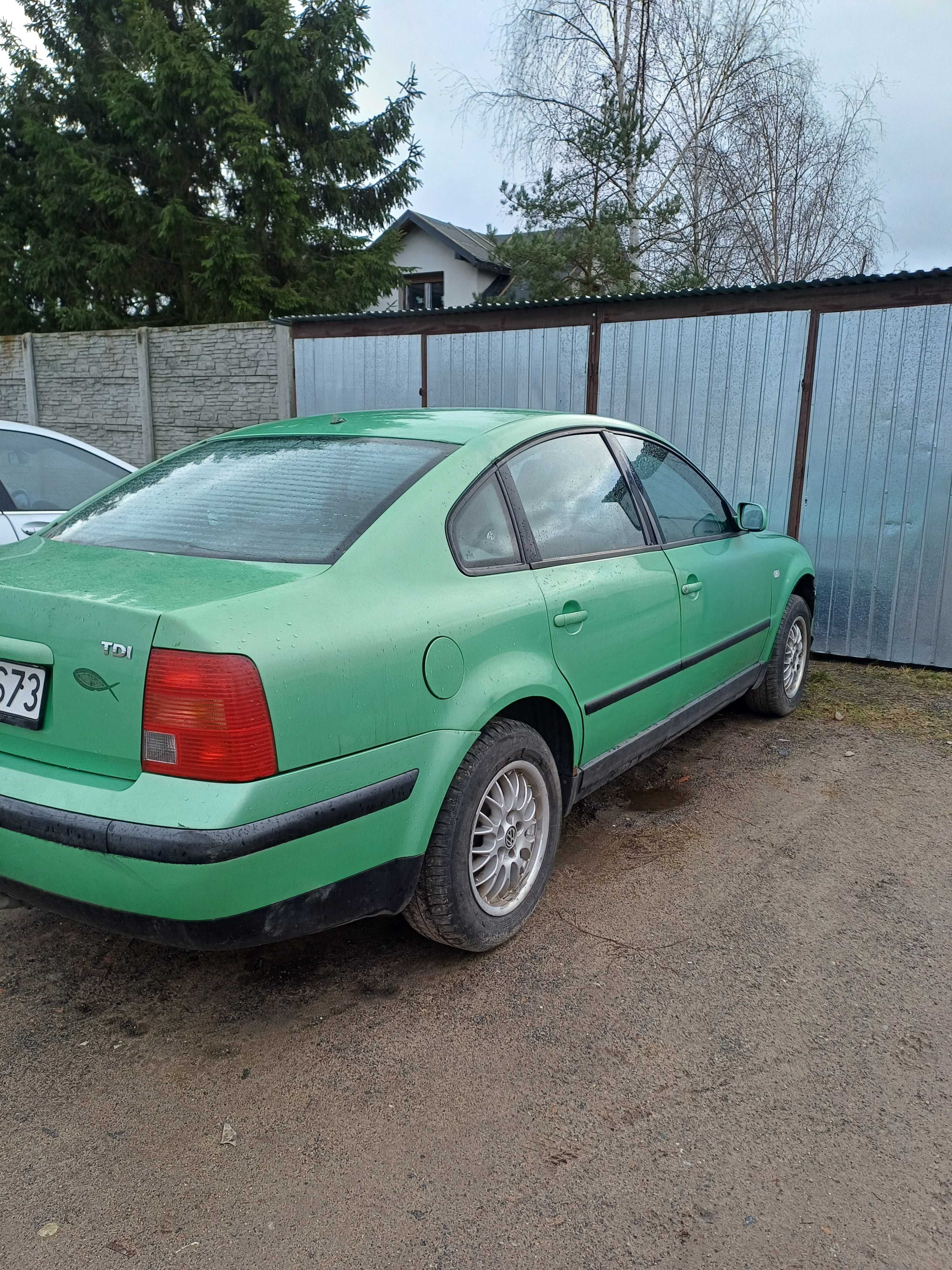 Volkswagen Passat b5 1997r. 1.9 tdi /Na części