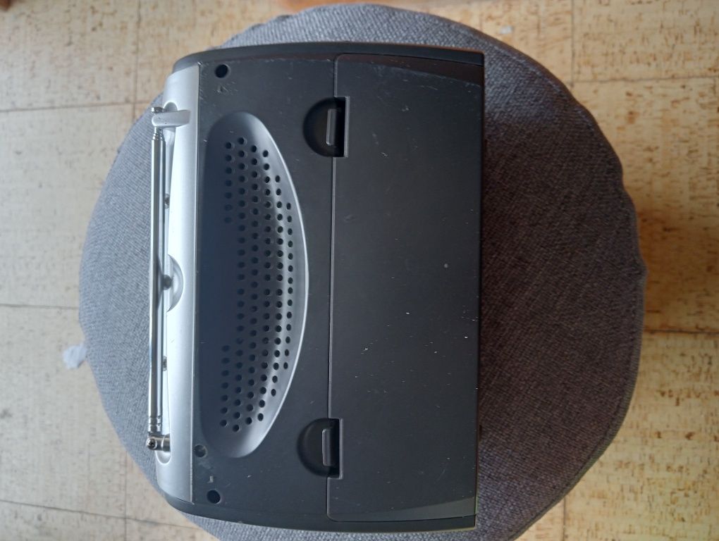 Vendo Rádio portátil philips.