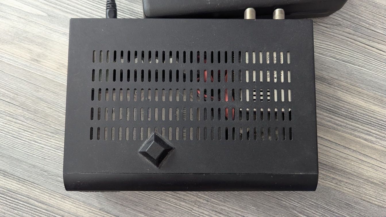 Dreambox Dm800 Hd Pvr Satellite/iptv Receiver - Linux Operating System