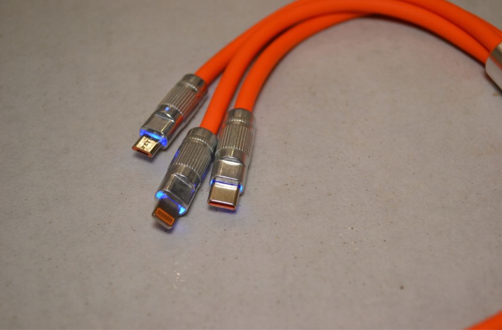 Wielofunkcyjny kabel ladujacy 3W1