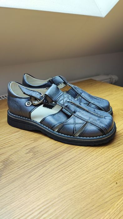 Młodzieżowe sandałki chłopięce Bartek