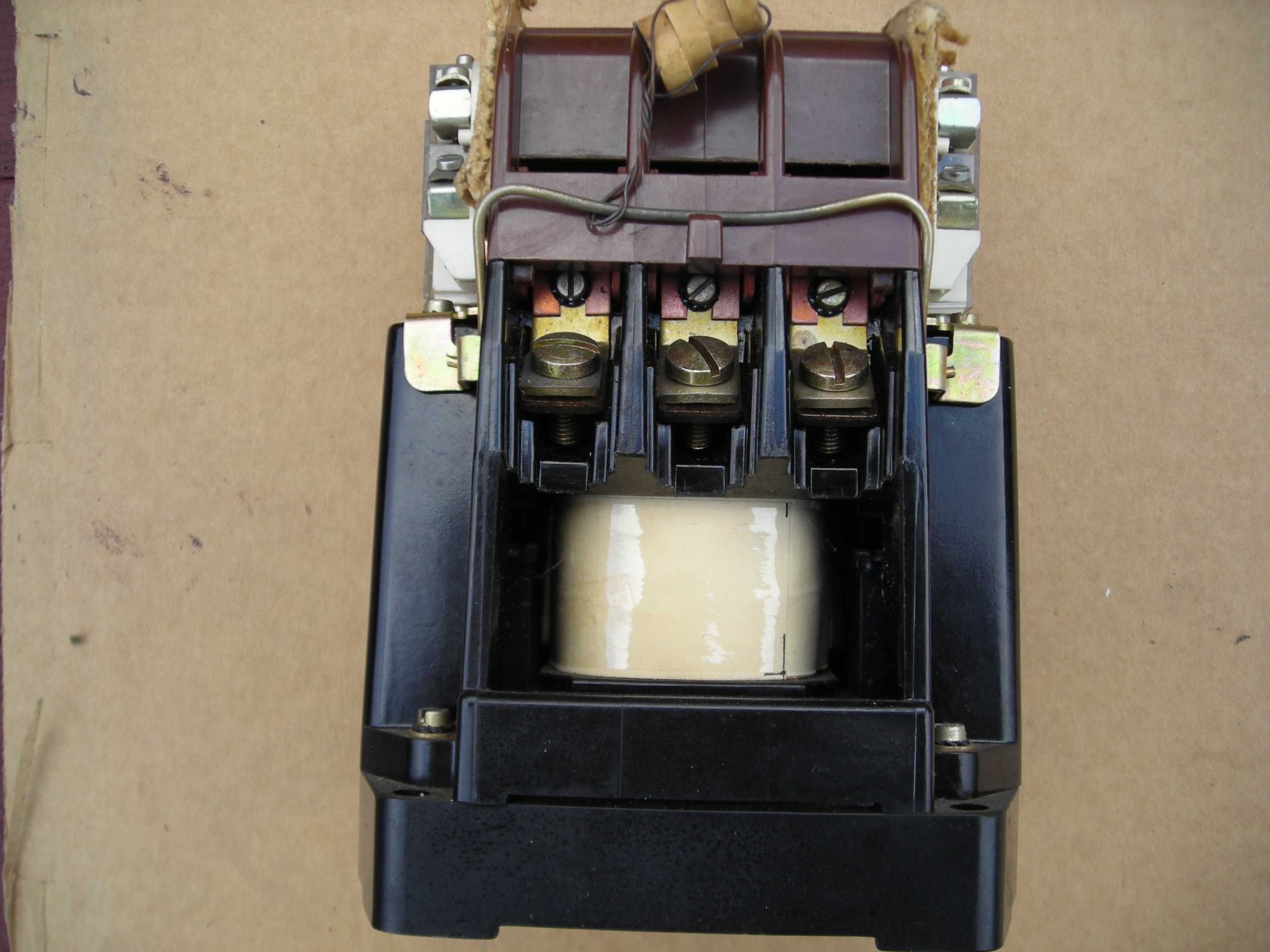Stycznik VMK 64. 660V 63A.