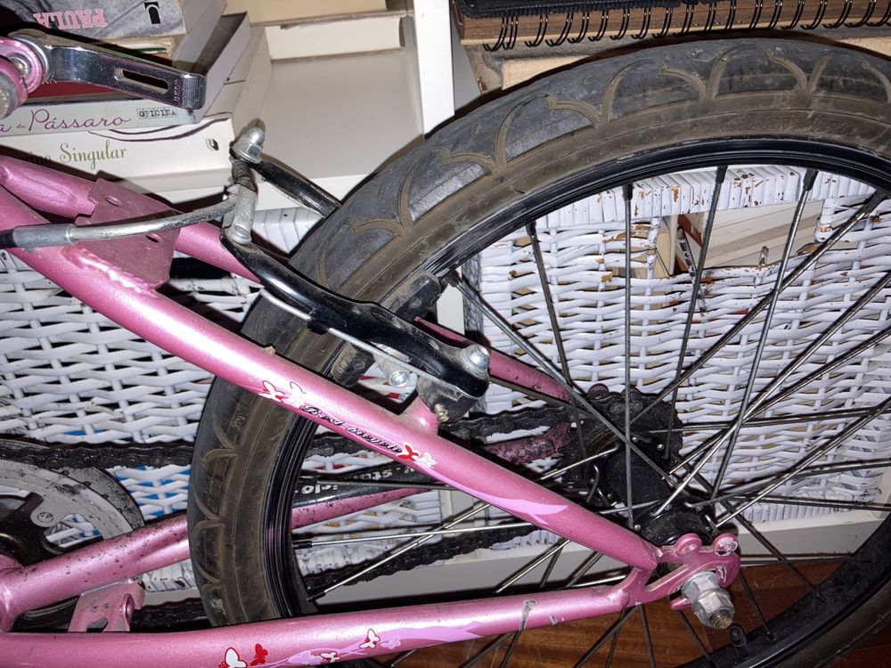 Bicicleta rosa roda 20