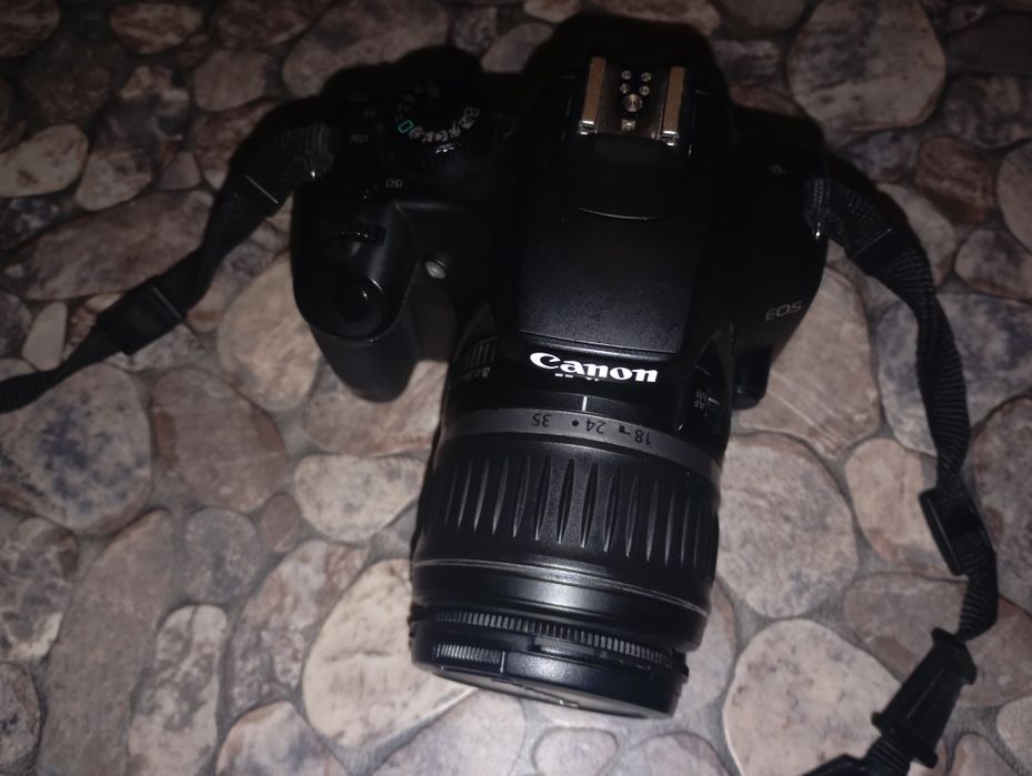 Фотоапарат Canon