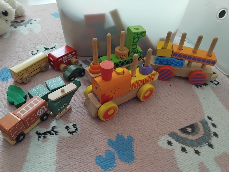 Duży zestaw drewnianych klocków