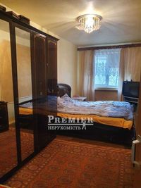 Продам 3-х кімнатну квартиру в Лузанівці