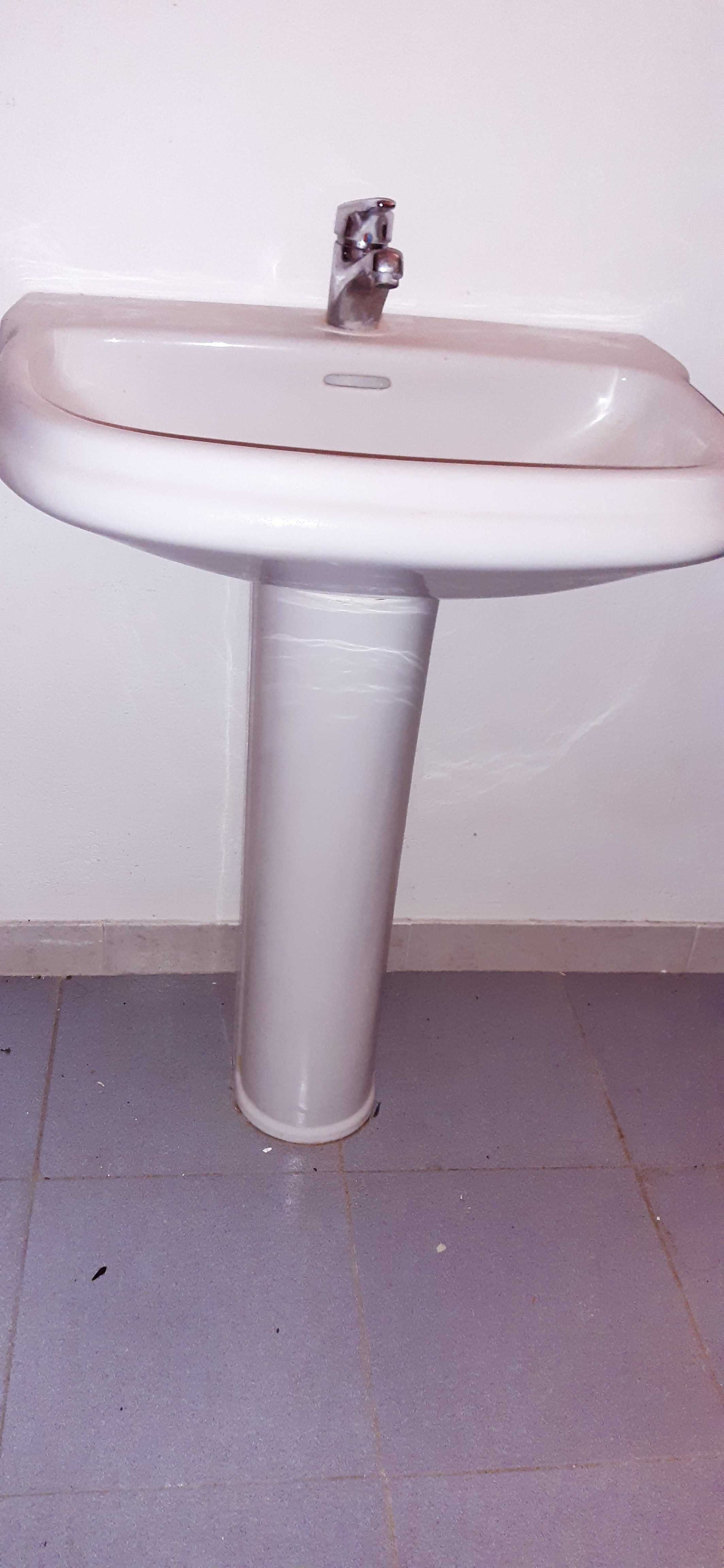 Lavatório Roca WC