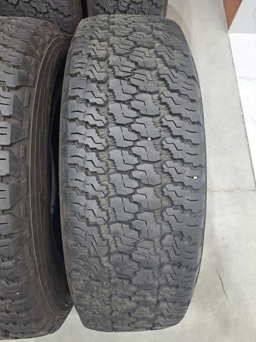 4 pneus 245 75 R17 Goodyear Wrangler