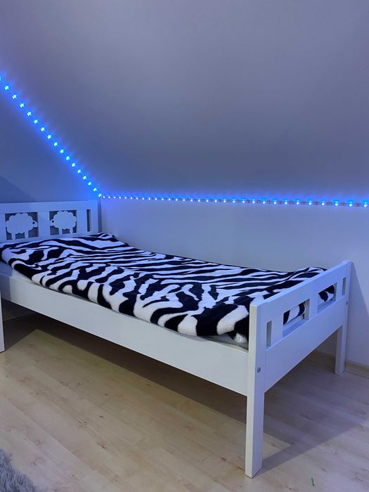 Łóżko z materacem z Ikea KRITTER