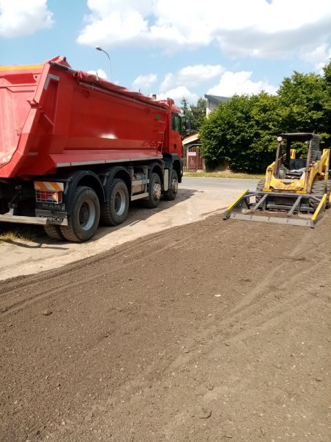 Równanie i budowa dróg,budowa i utwardzanie parkingów