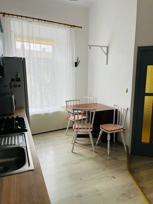 Квартира в центрі старого міста