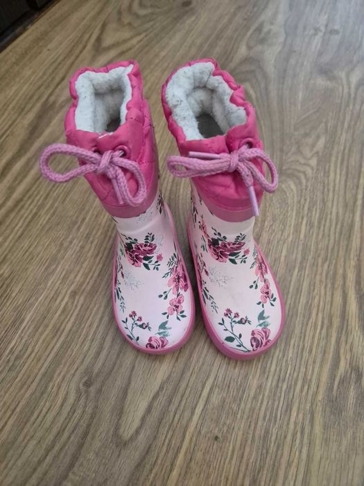 Ocieplane kalosze dla dziewczynki w rozmiarze 19