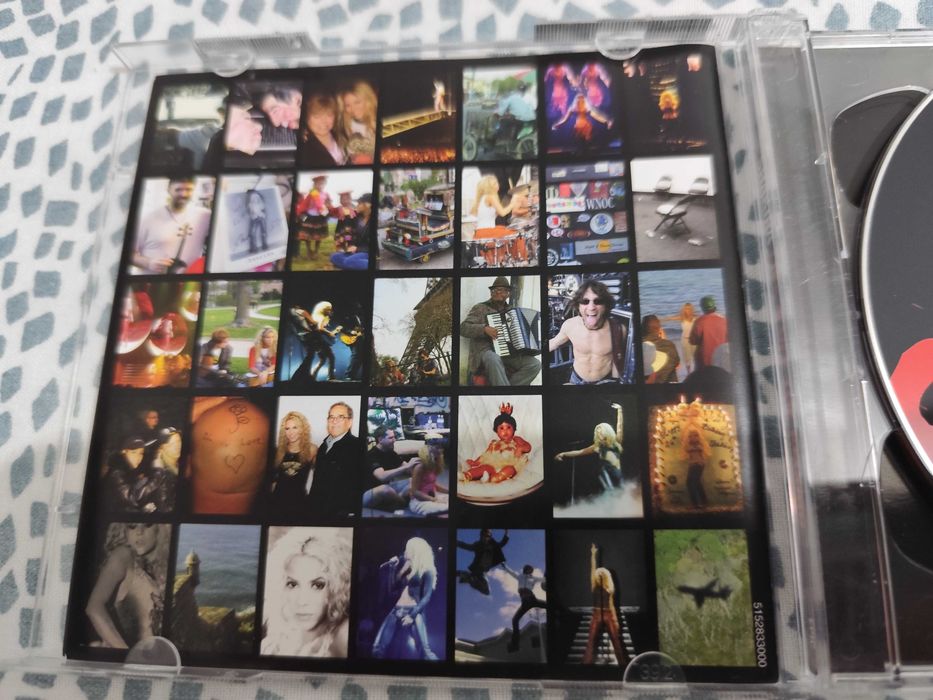 Edição CD + DVD,em excelente estado,do ano de 2004