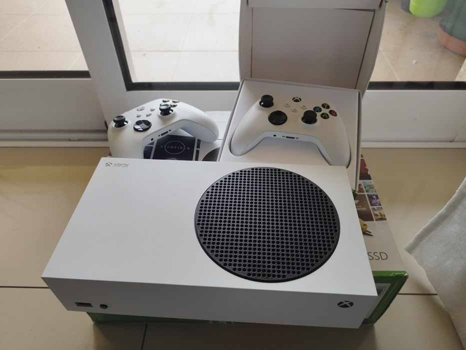 Xbox series S (com 1 ano de garantia)