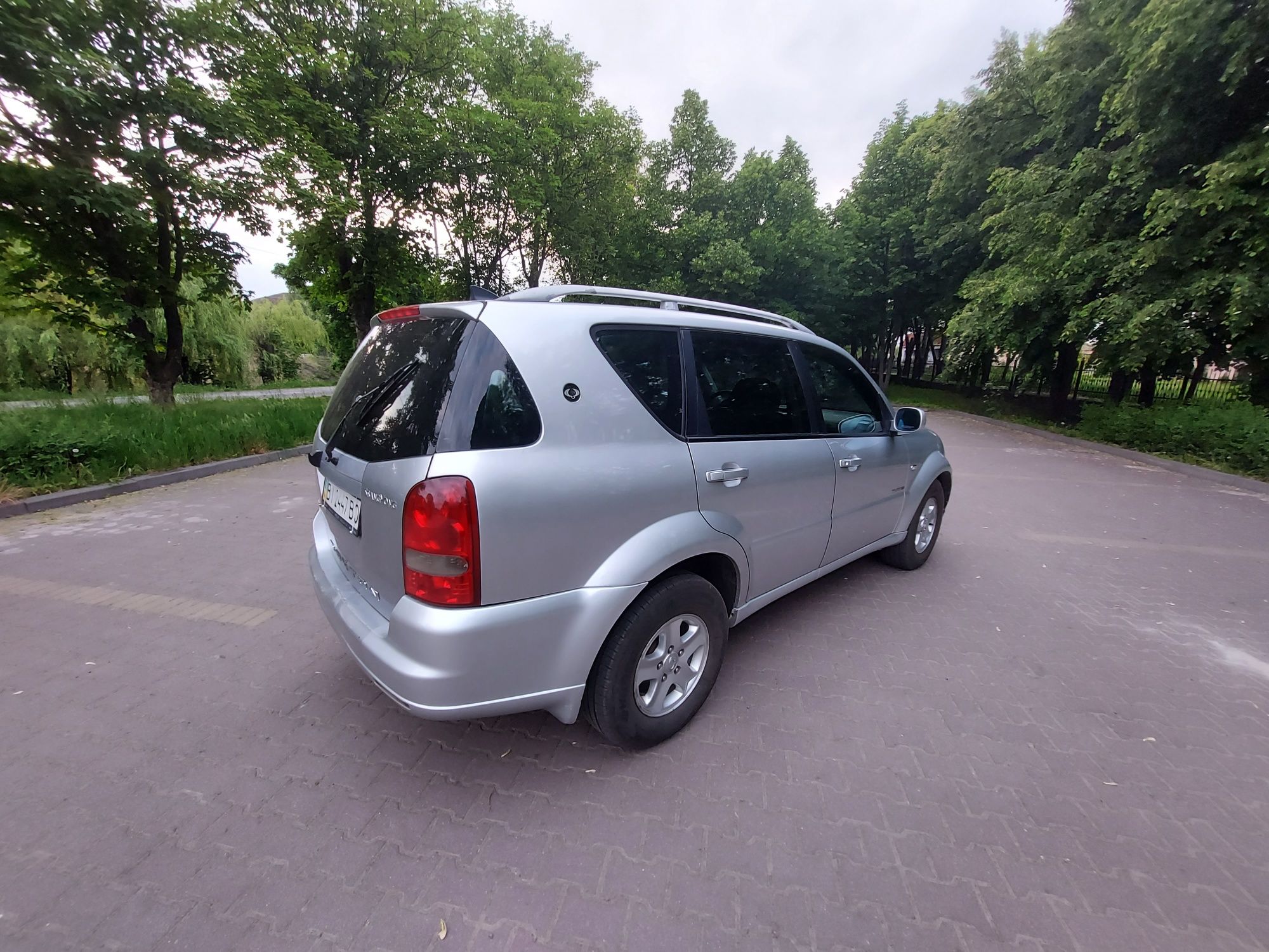 SsangYong Rexton 2012 рік рамний корейський позашляховик 1 власник