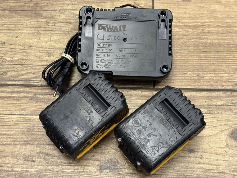 [Zestaw] 2x Bateria akumulator 18V 5Ah | ładowarka DCB1104 DeWalt