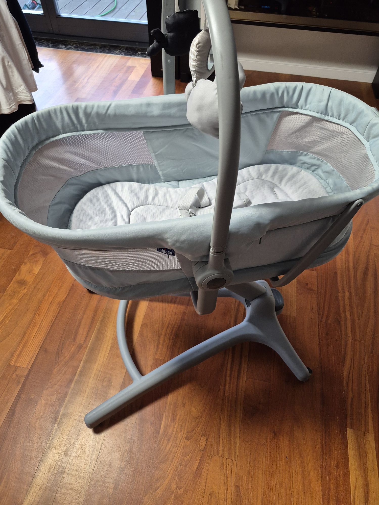 Chicco Baby Hug 4w1 plus stoliczek do karmienia - stan idealny