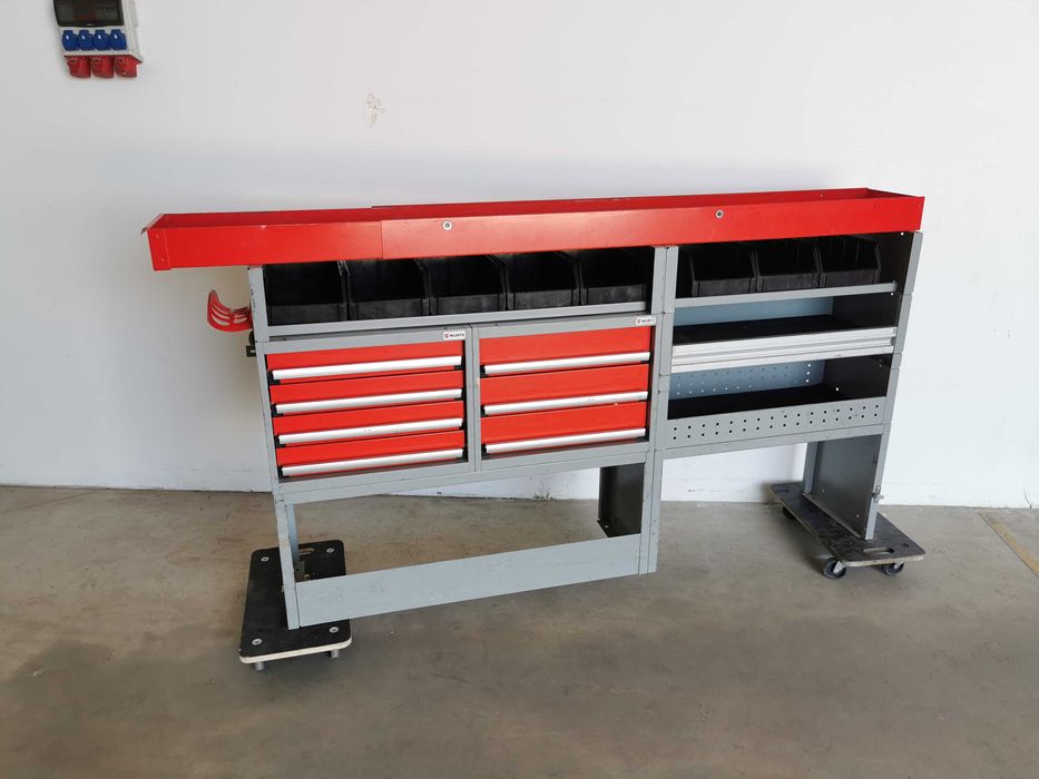 Zabudowa serwisowa warsztatowa regał samochodowy serwisowy WURTH