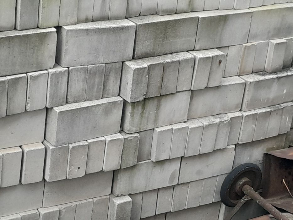 Цегла біла, кирпич