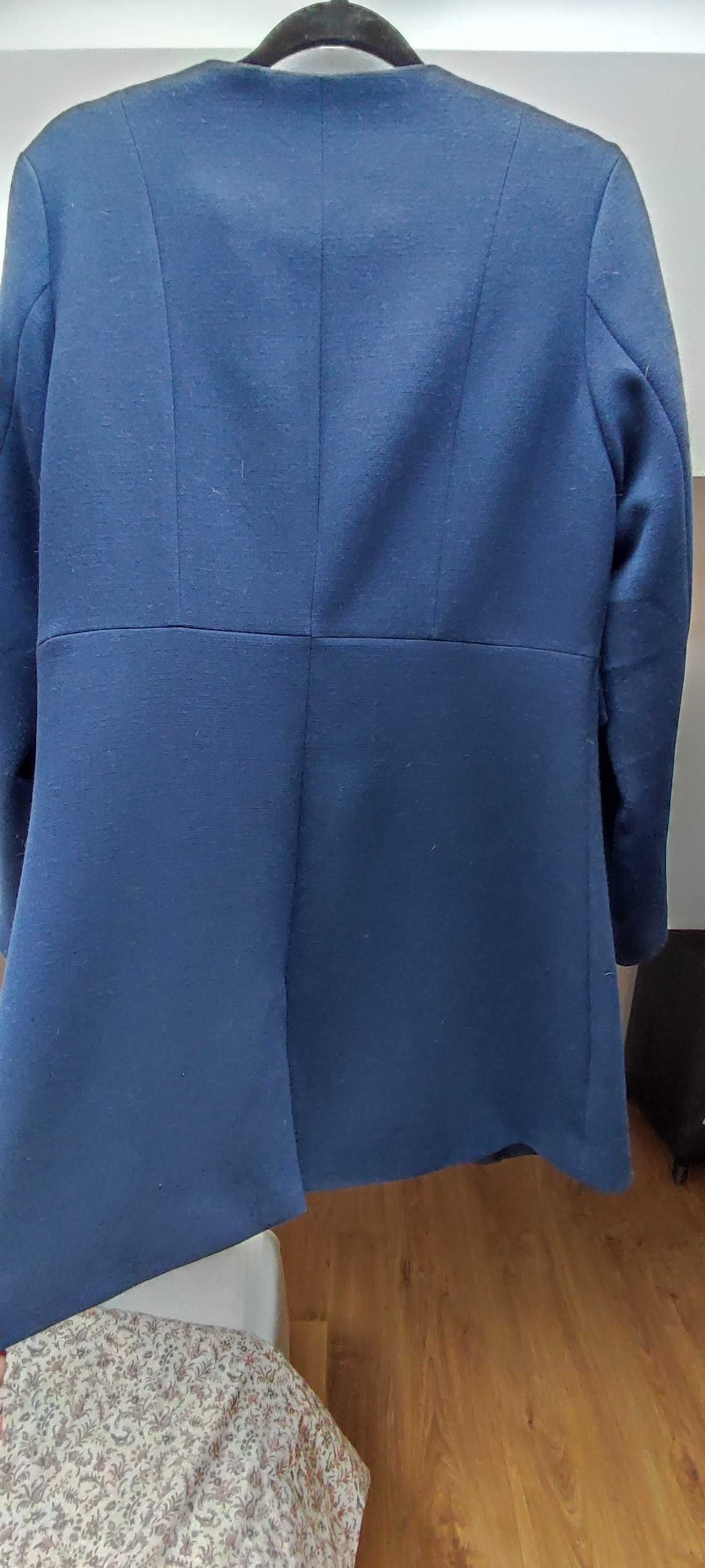 Elegancki płaszcz ORSAY, rozmiar 38 w idealnym stanie
