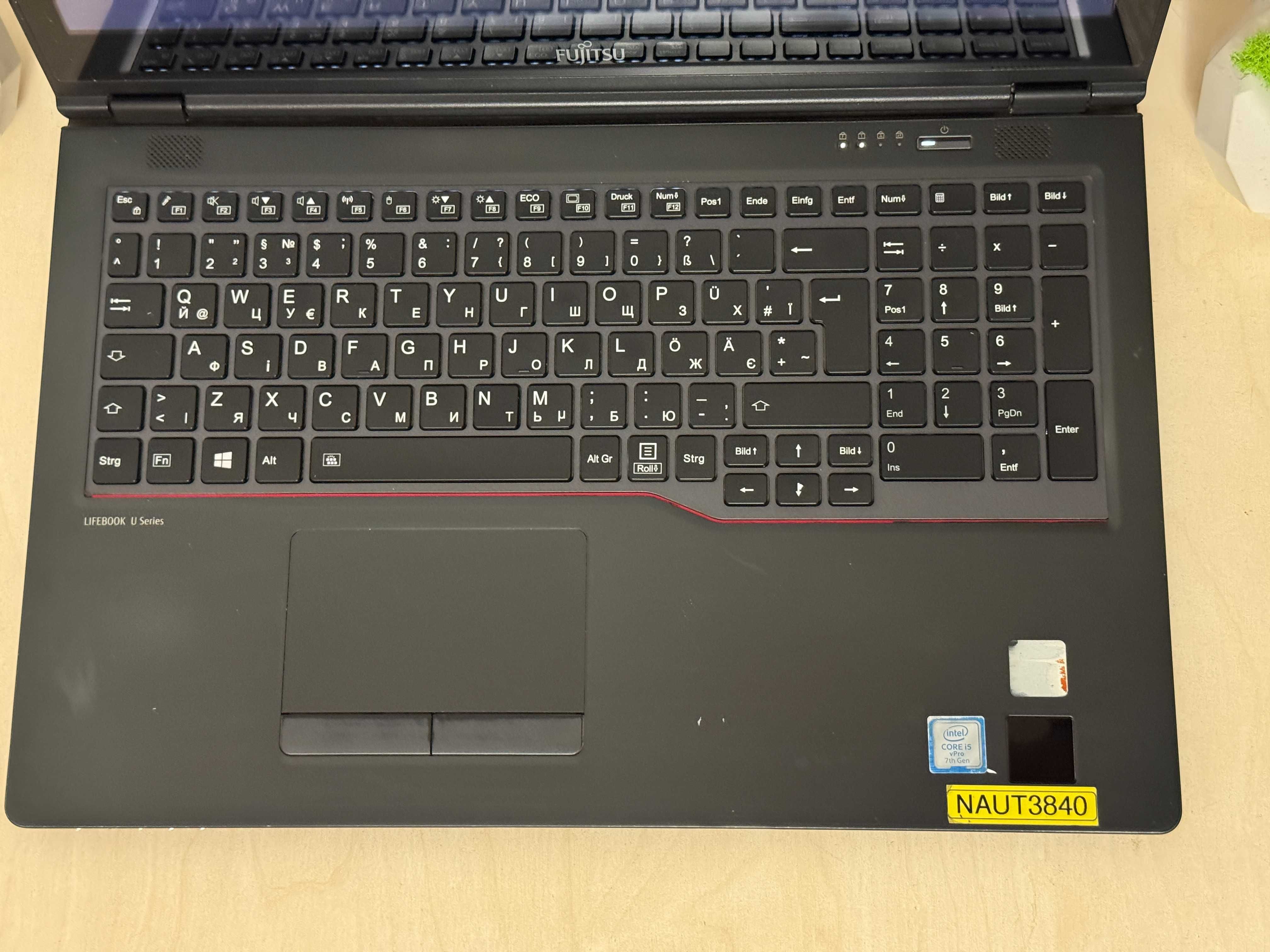 15,6 FHD IPS сенсорний Fujitsu LIFEBOOK U757 - i5-7300U/8/256ssd (№2)