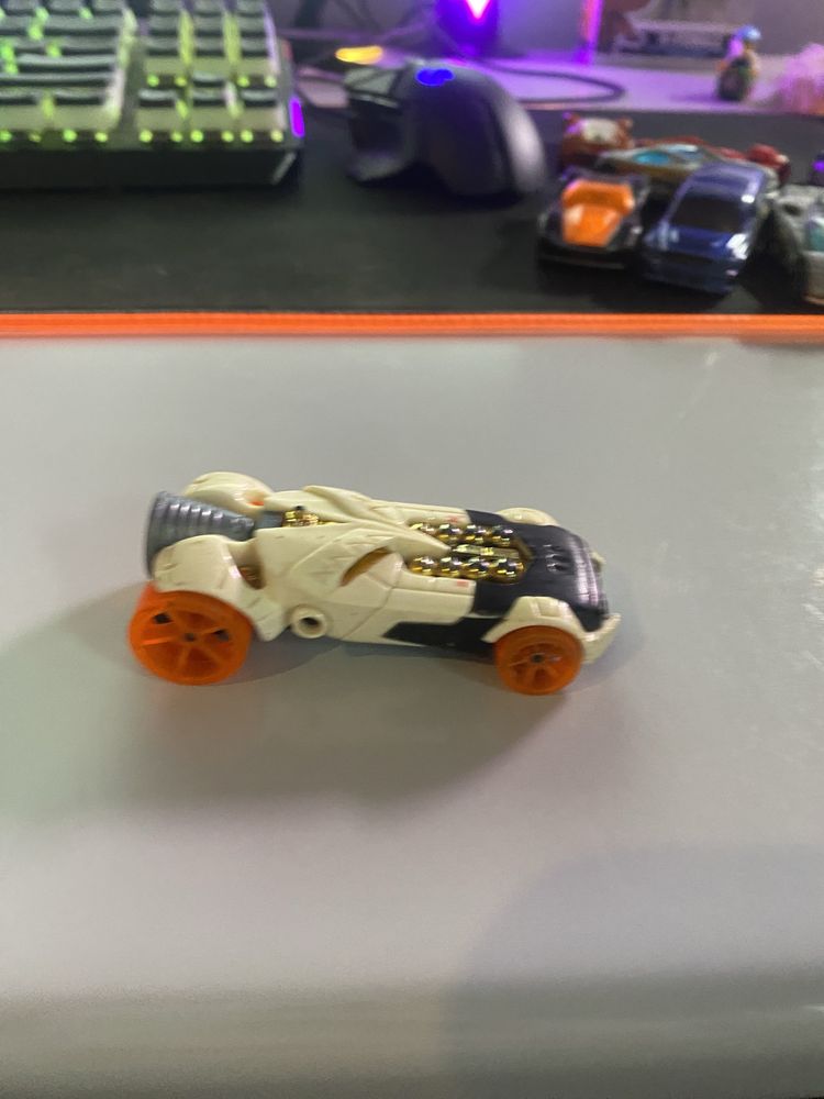 Resorak Hot Wheels RocketFire