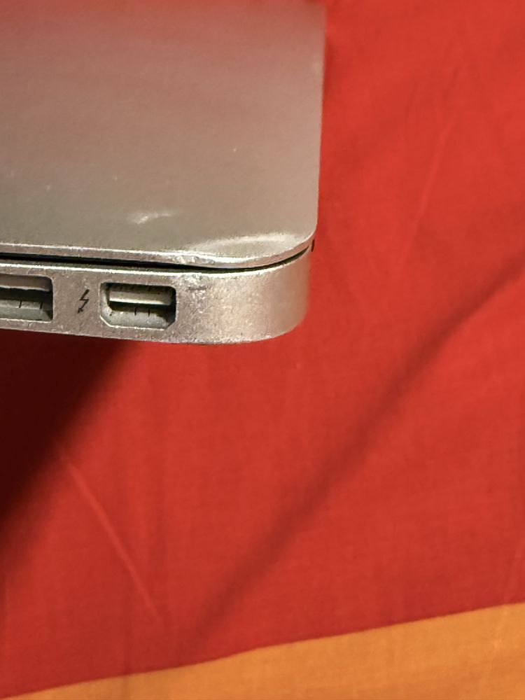 Macbook Air 13’ mid 2012 256Гб