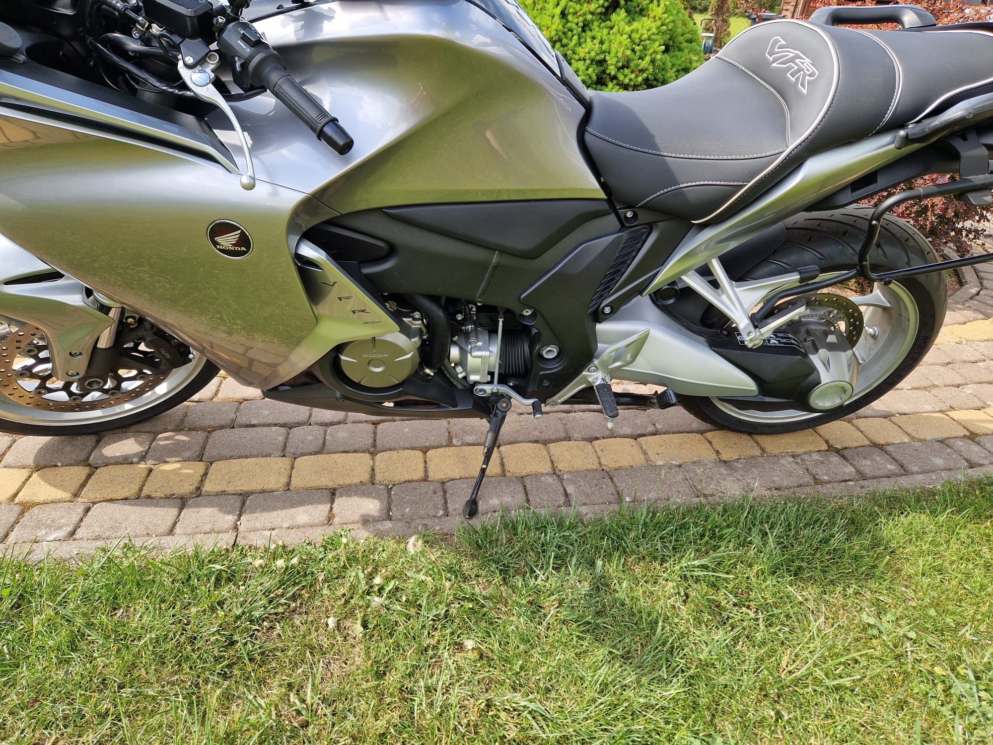 Honda VFR 1200F 190KM