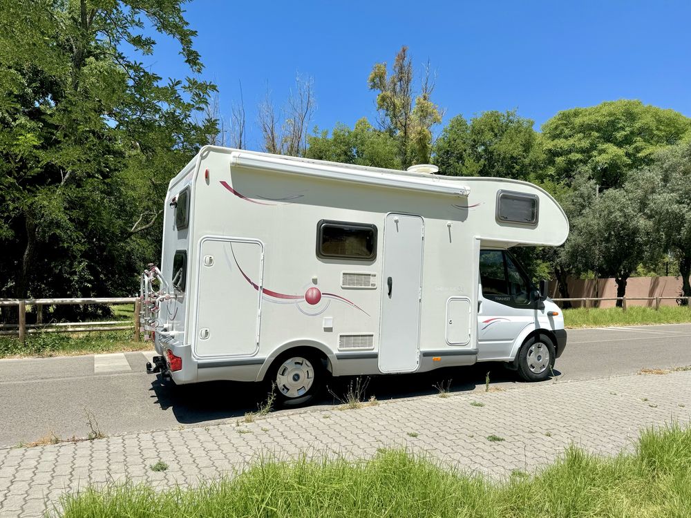 Autocaravana Ford Genesis 2008 2.2TDCI 140cv 59000kms
