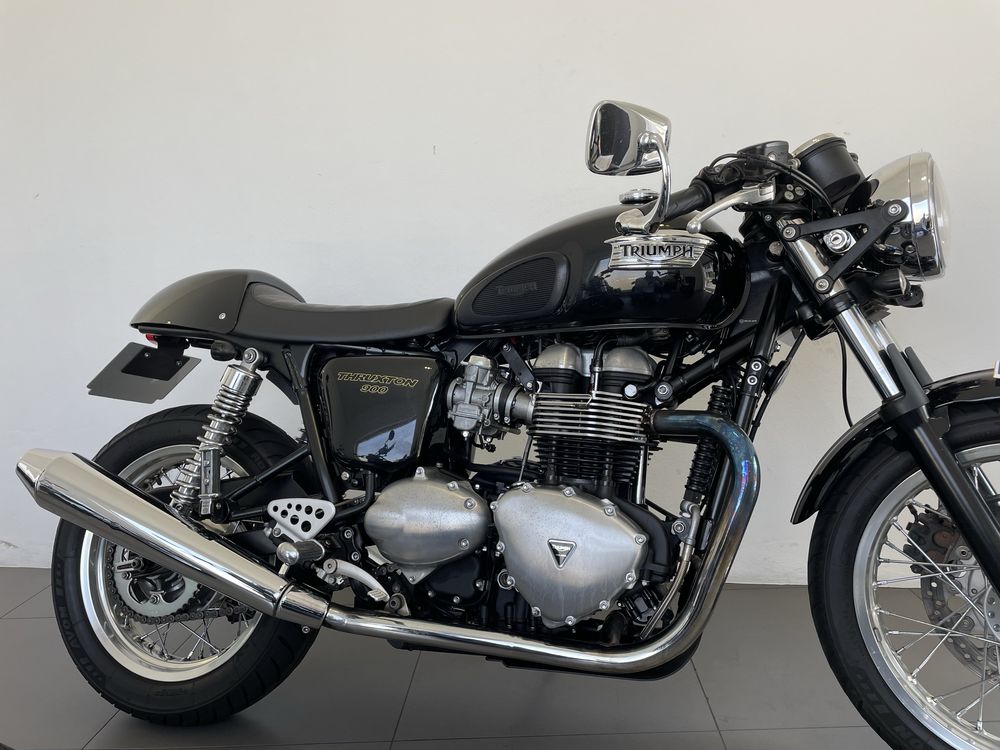 Triumph Thruxton 900
