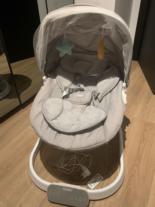 Neno Nube, elektroniczny leżaczek-bujaczek