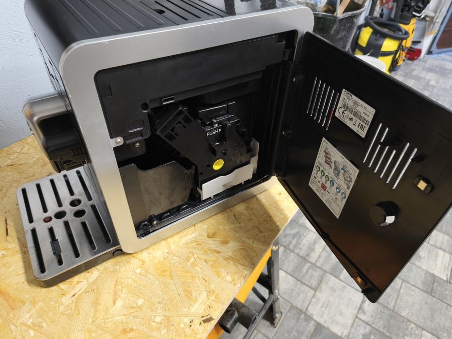 Ekspres do kawy Saeco model HD8769