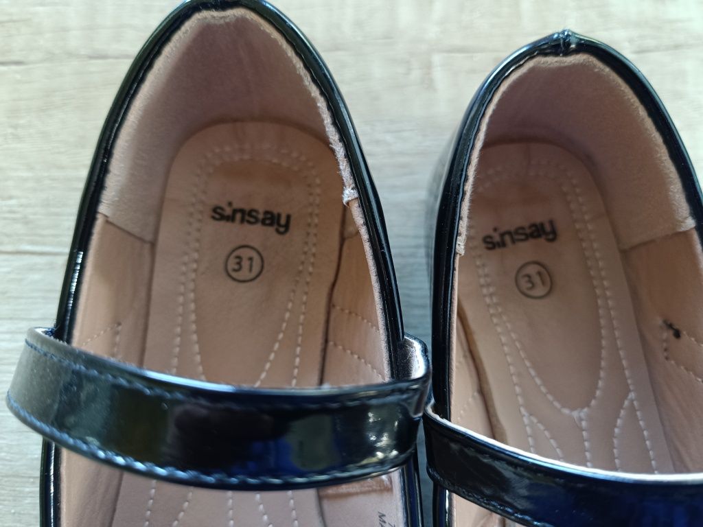 Buty eleganckie dla dziewczynki